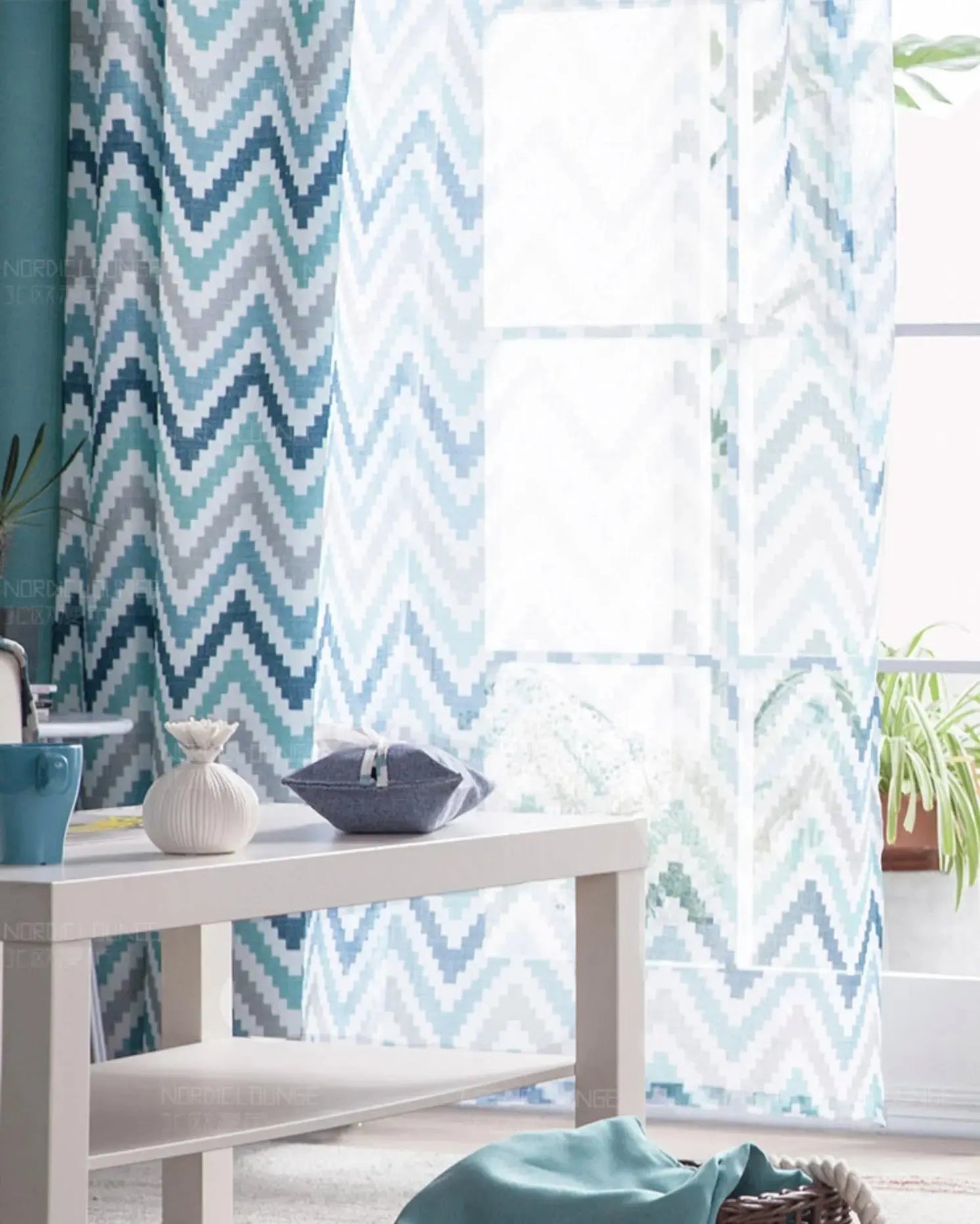 Printed curtain cloth BloomIris