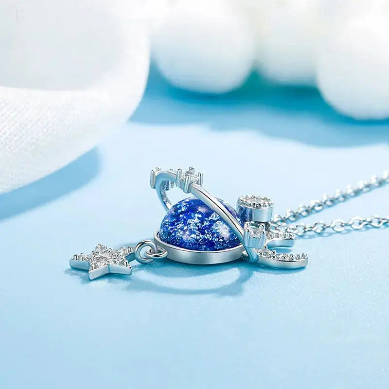 Xingyue Small Universe Necklace Female Summer Exquisite Light Luxury Design Clavicle Chain Versatile BloomIris